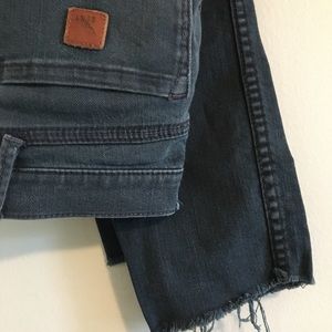 green(ish) skinny jeans with raw hem. brand: roxy